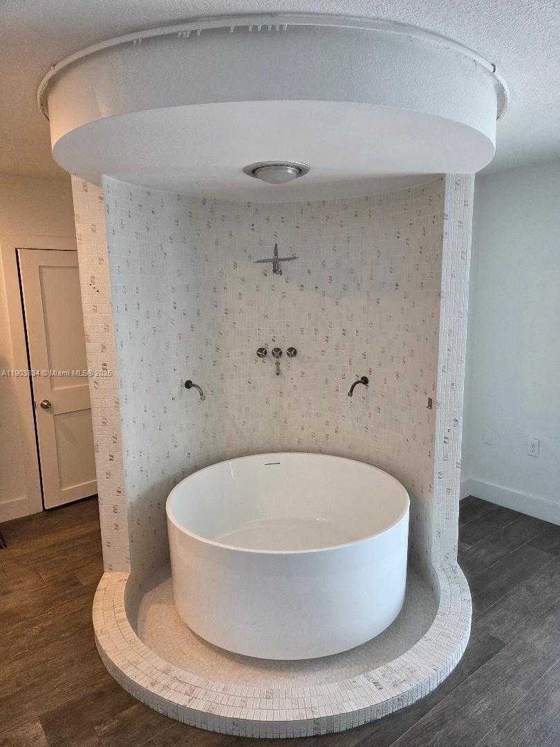 Small Image of 8220 SOUTH WEST 48TH ST, Miami Number 14