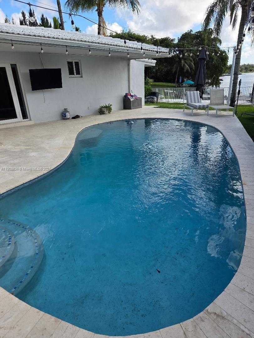 Small Image of 8220 SOUTH WEST 48TH ST, Miami Number 5