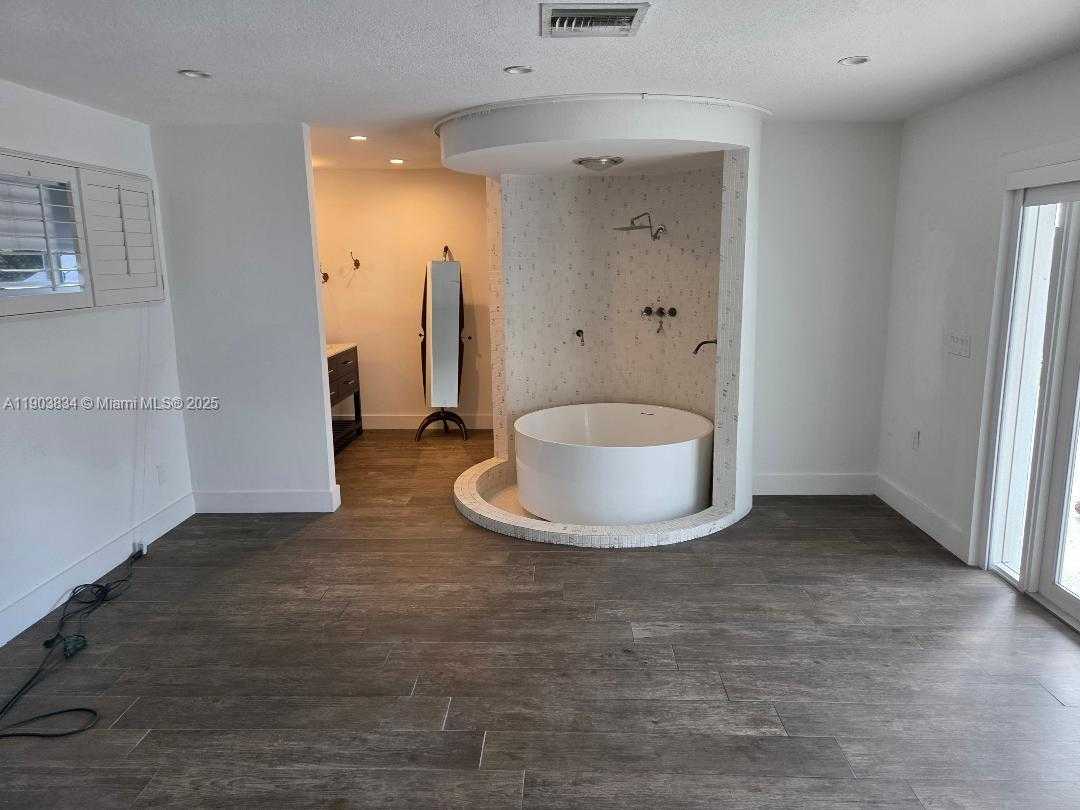 Small Image of 8220 SOUTH WEST 48TH ST, Miami Number 9