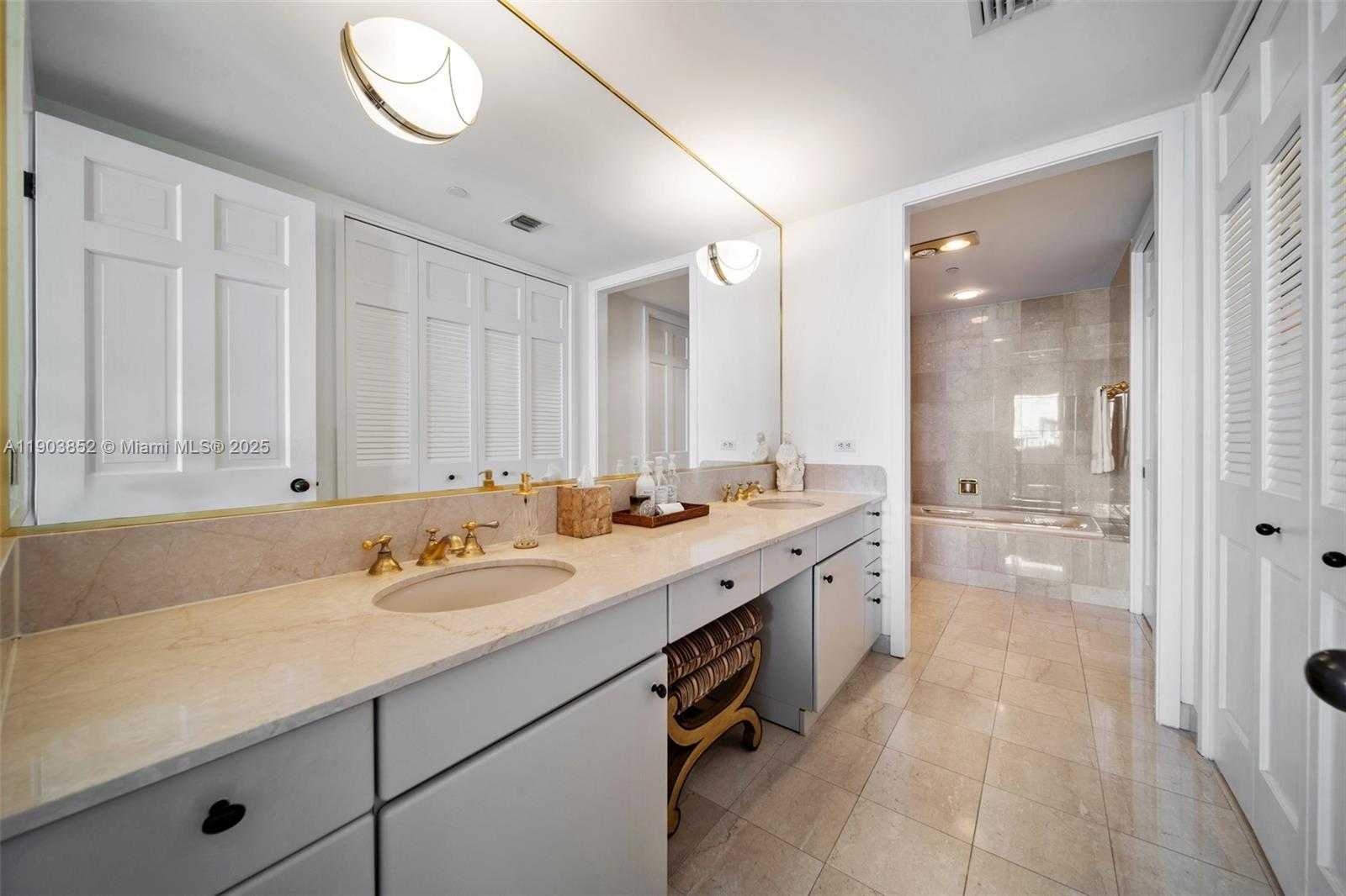 Small Image of 5235 FISHER ISLAND DR #5235, Miami Beach Number 19