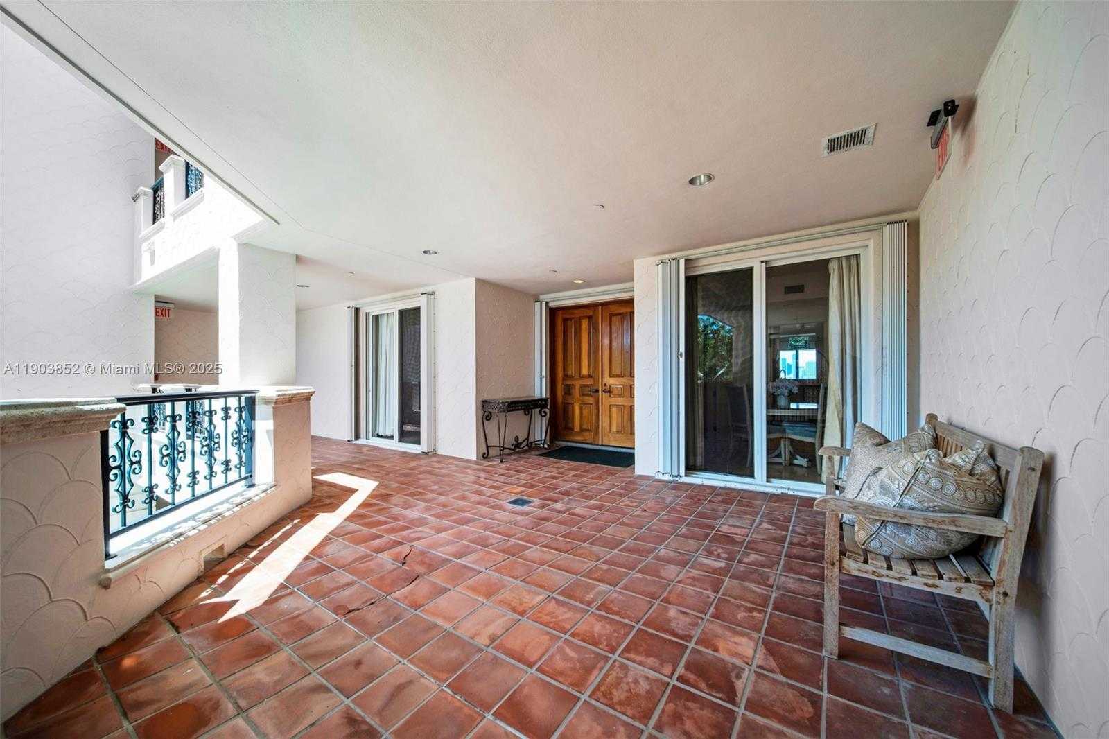 Small Image of 5235 FISHER ISLAND DR #5235, Miami Beach Number 29