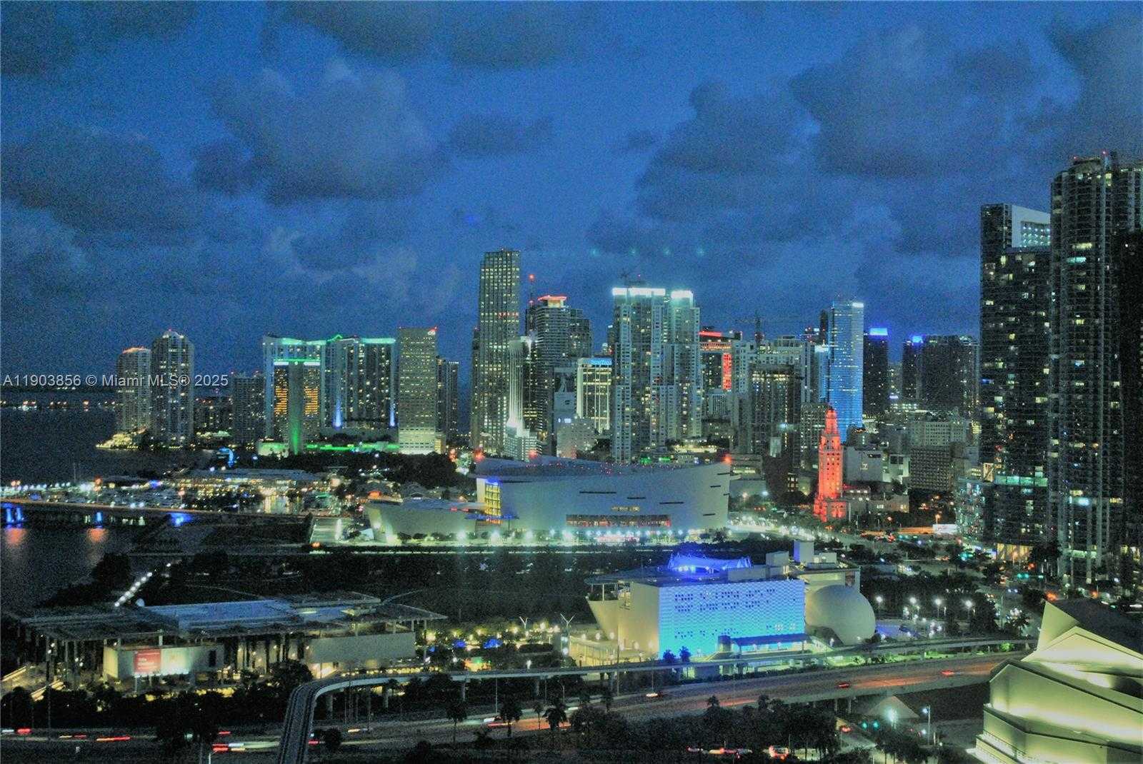 Small Image of 1717 NORTH BAYSHORE DR #A-3852, Miami Number 12