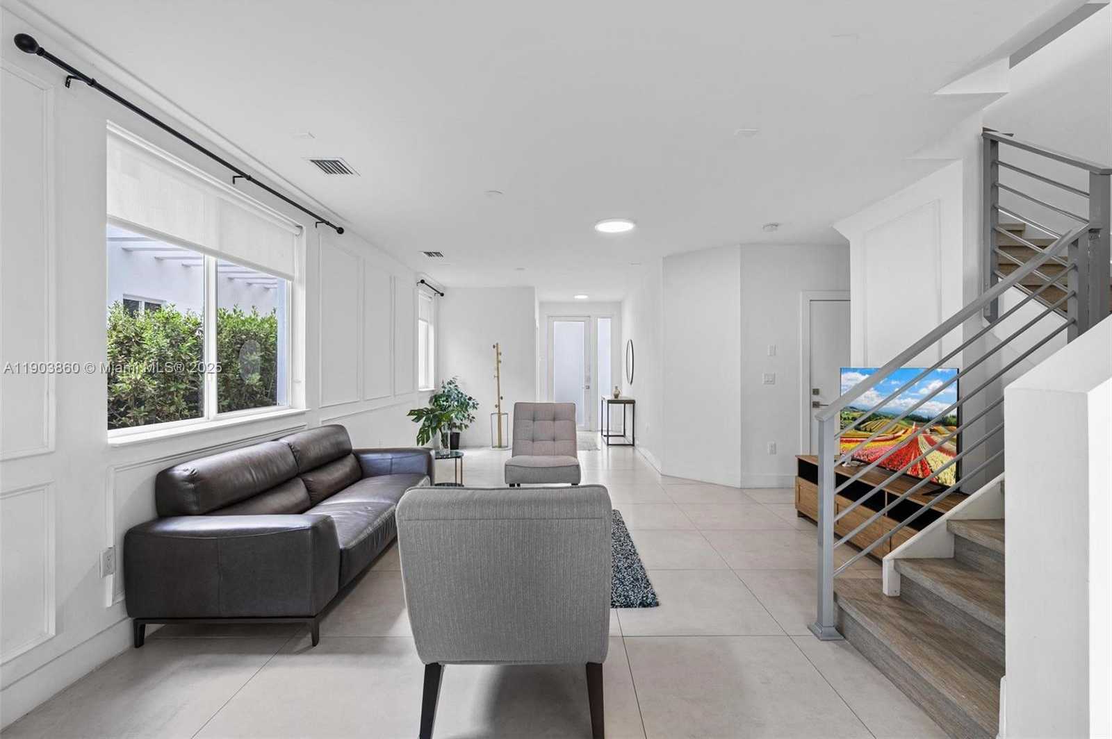 Small Image of 10330 NORTH WEST 68TH ST, Doral Number 10