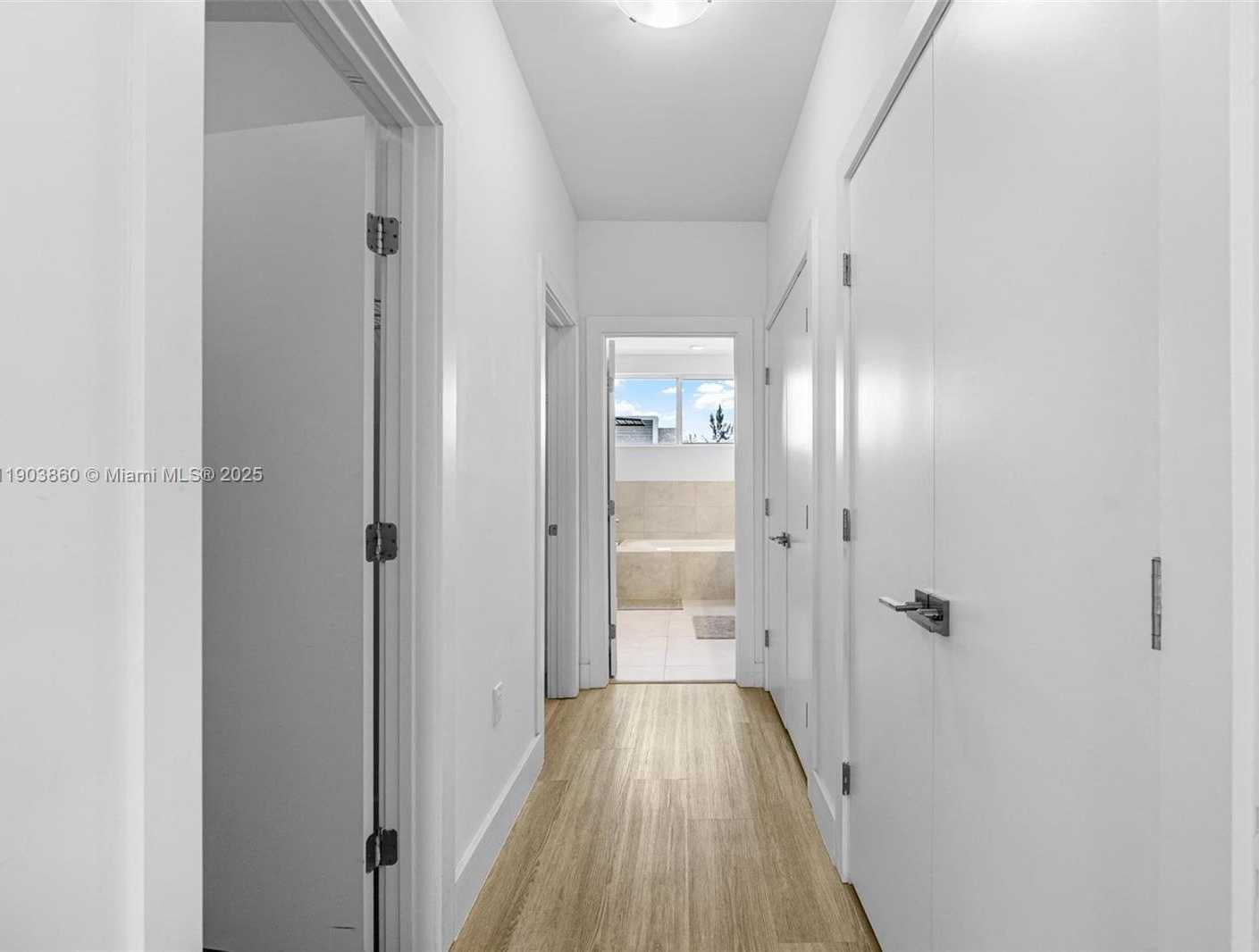 Small Image of 10330 NORTH WEST 68TH ST, Doral Number 28