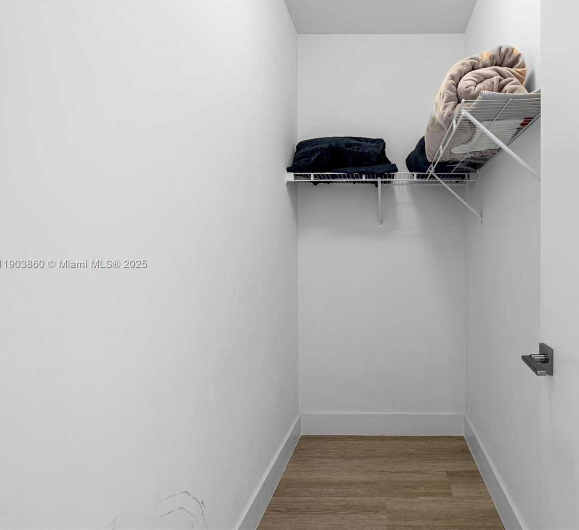 Small Image of 10330 NORTH WEST 68TH ST, Doral Number 37