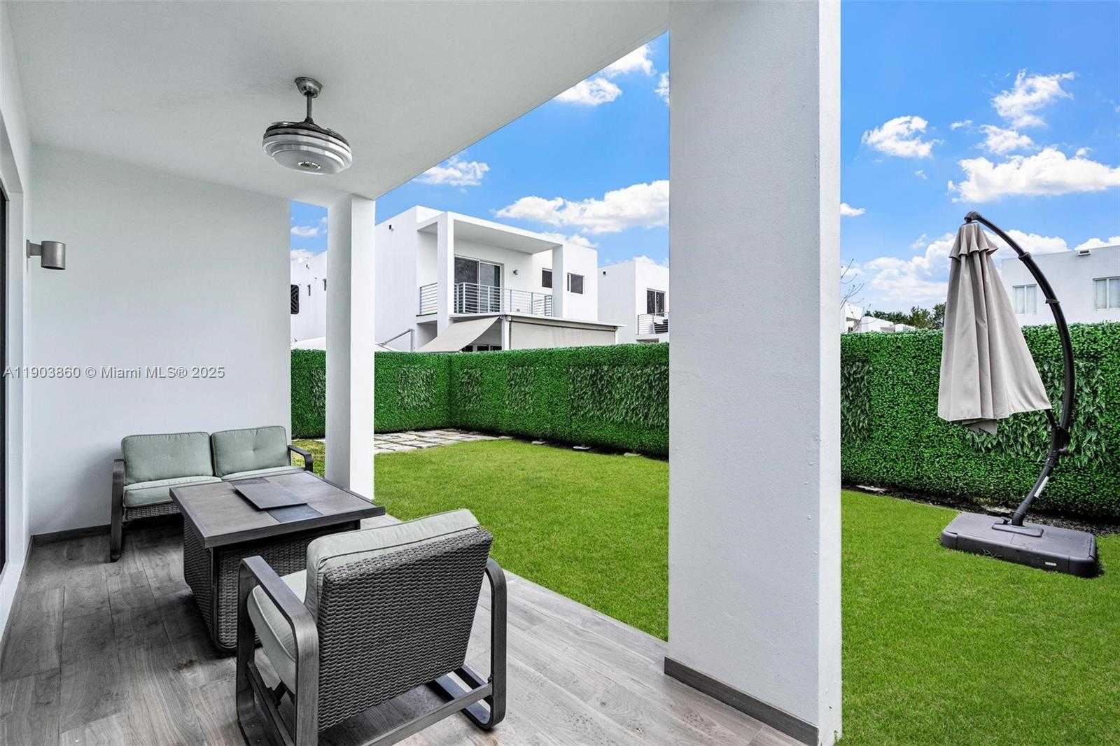 Small Image of 10330 NORTH WEST 68TH ST, Doral Number 45