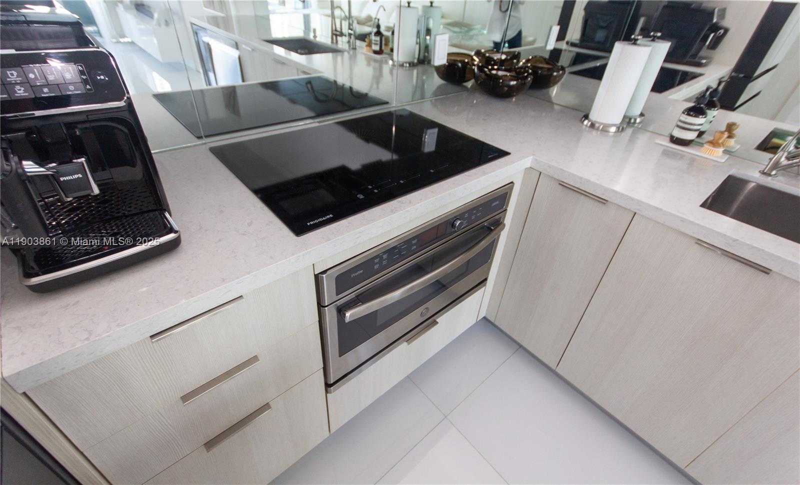 Small Image of 92 SOUTH WEST 3RD ST #1711, Miami Number 13