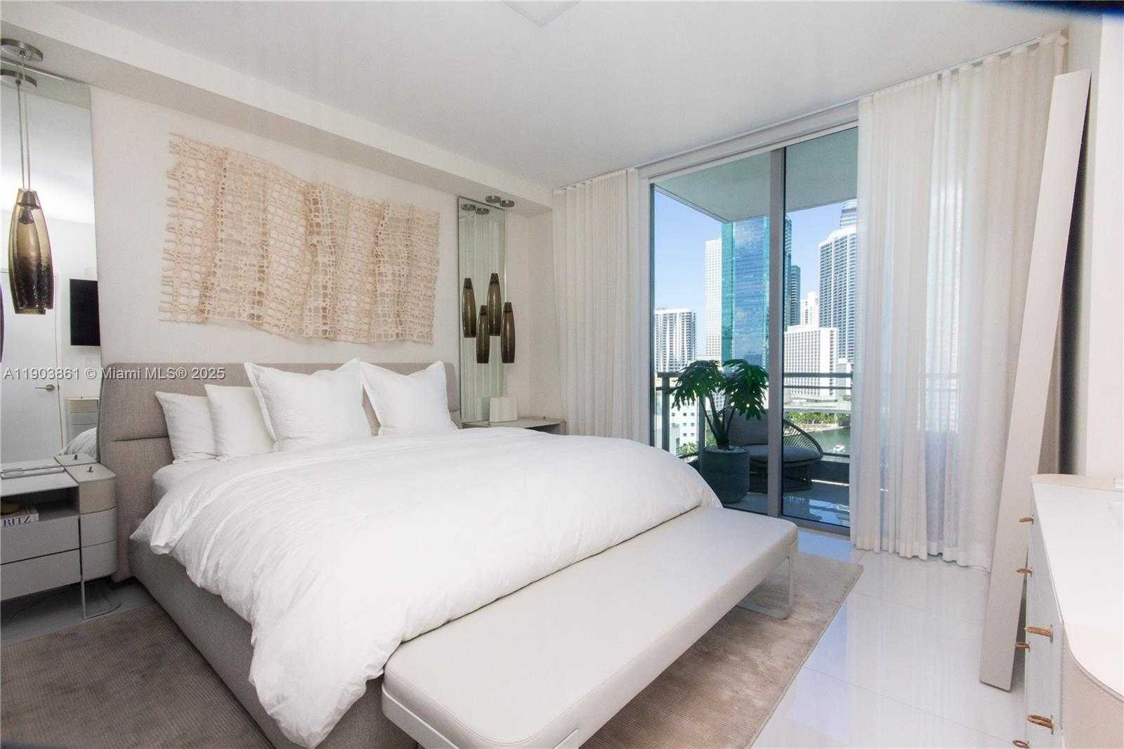 Small Image of 92 SOUTH WEST 3RD ST #1711, Miami Number 16