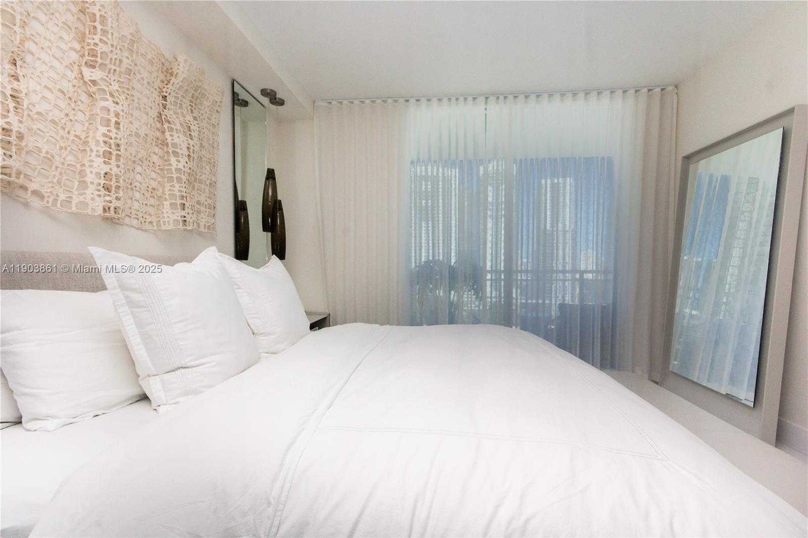 Small Image of 92 SOUTH WEST 3RD ST #1711, Miami Number 21