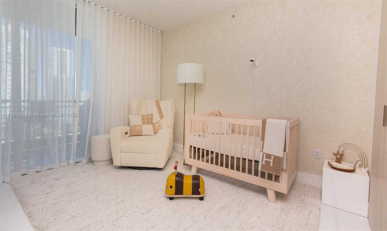 Small Image of 92 SOUTH WEST 3RD ST #1711, Miami Number 26