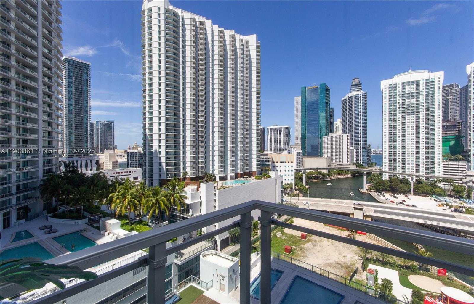 Small Image of 92 SOUTH WEST 3RD ST #1711, Miami Number 37