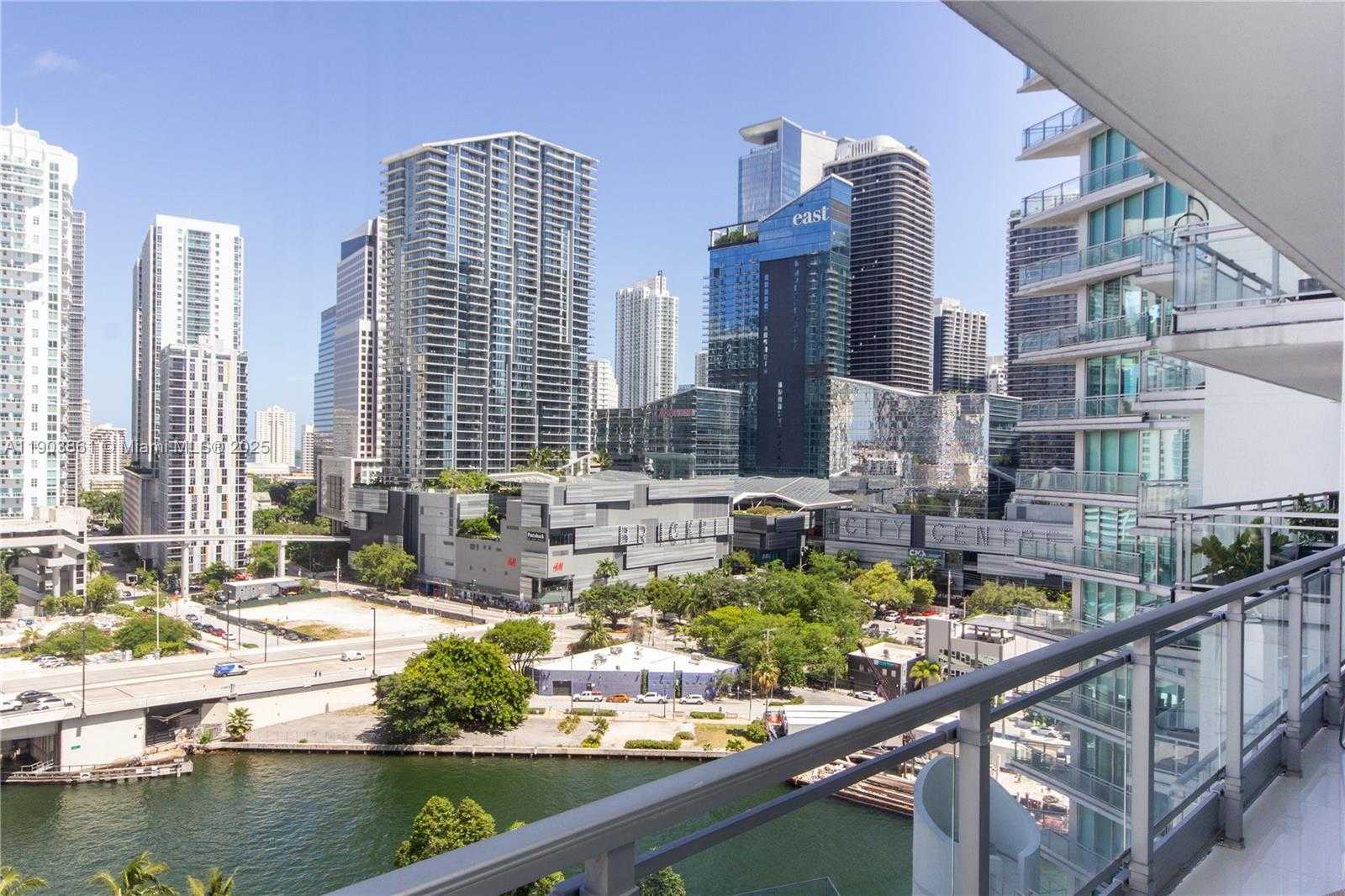 Small Image of 92 SOUTH WEST 3RD ST #1711, Miami Number 38