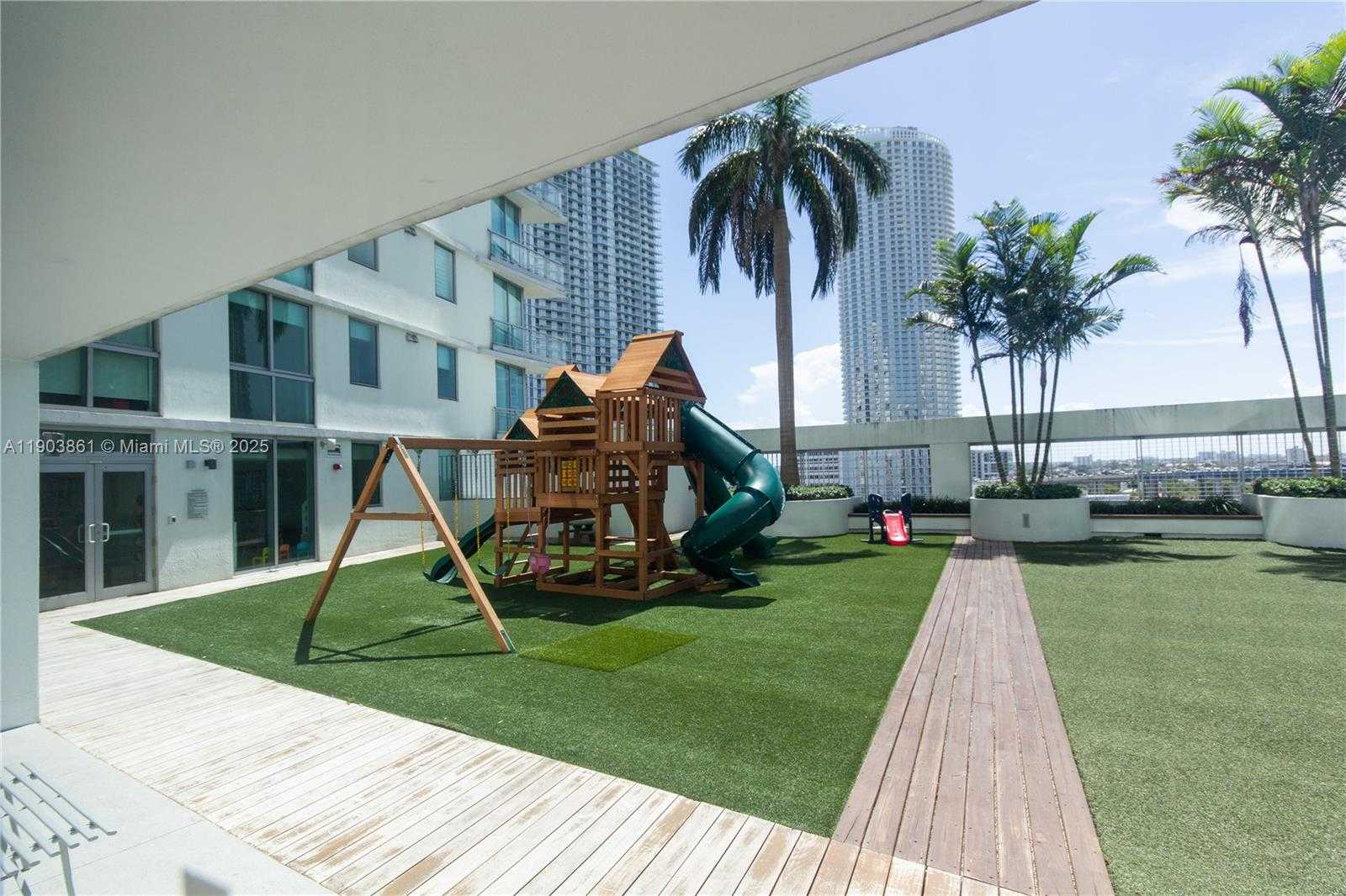 Small Image of 92 SOUTH WEST 3RD ST #1711, Miami Number 42