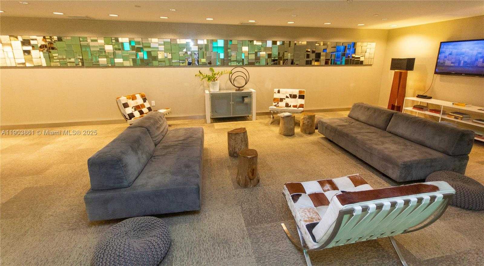 Small Image of 92 SOUTH WEST 3RD ST #1711, Miami Number 44