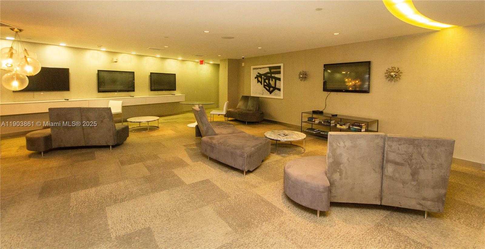 Small Image of 92 SOUTH WEST 3RD ST #1711, Miami Number 46