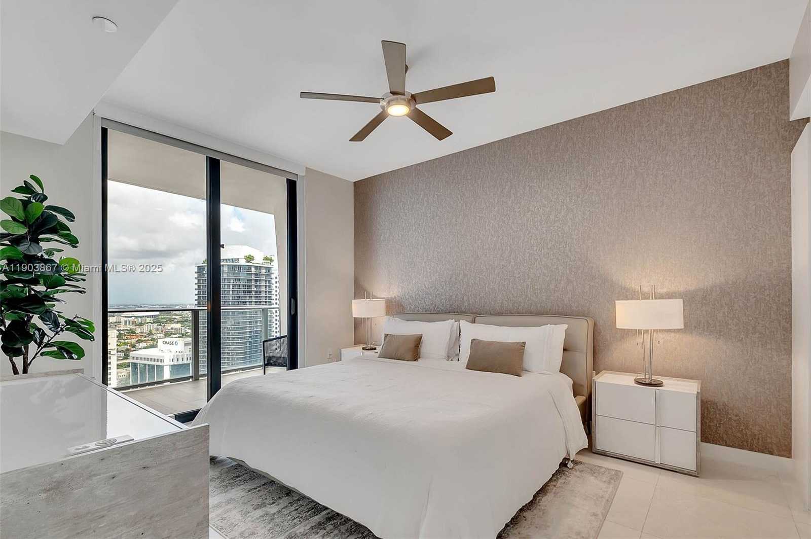 Small Image of 1010 BRICKELL AVE #4309, Miami Number 10