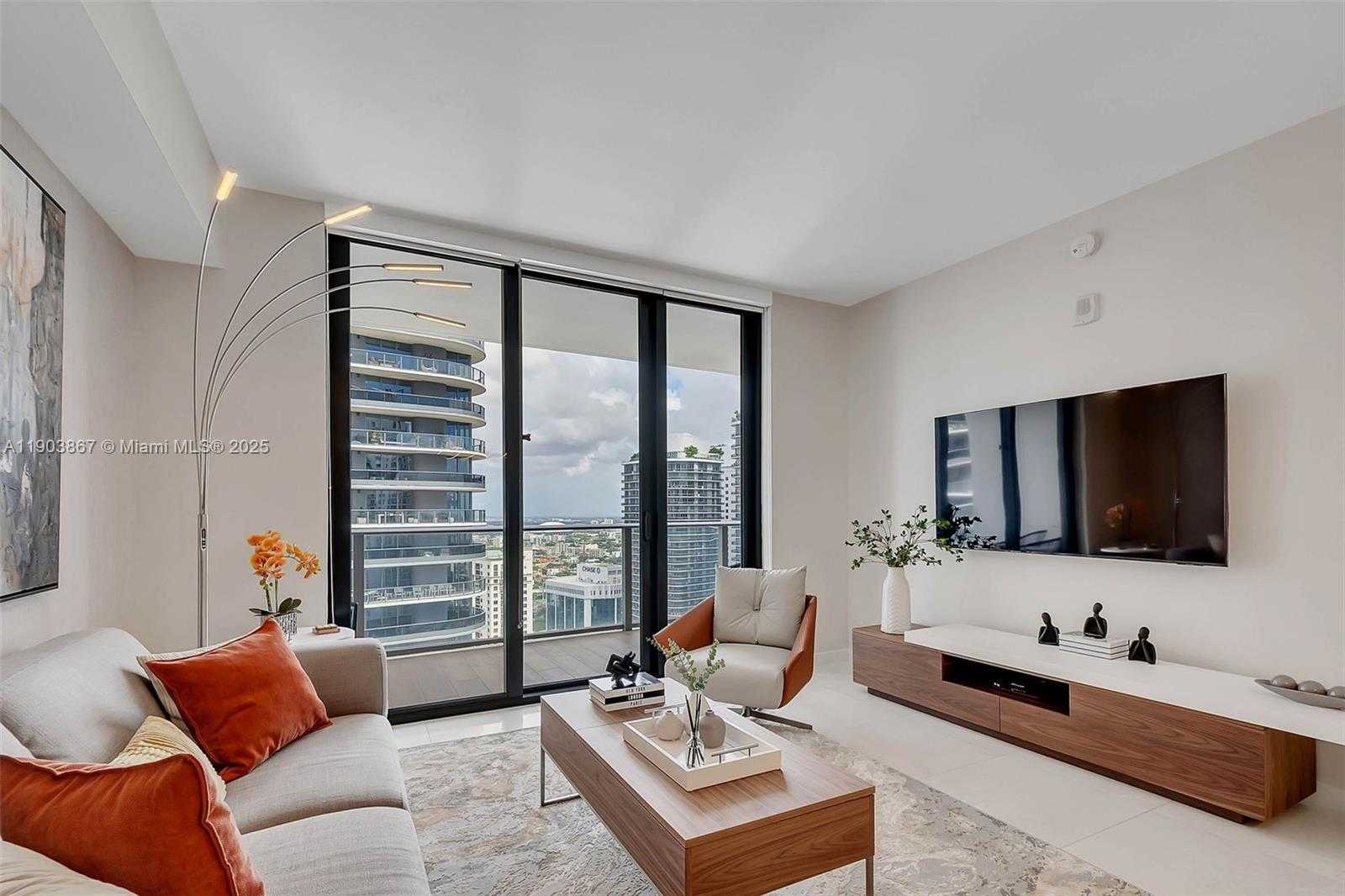 Small Image of 1010 BRICKELL AVE #4309, Miami Number 5