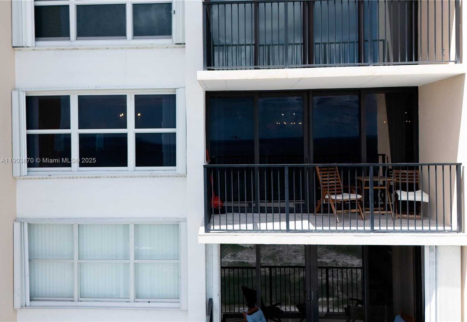 Imagen de Pequeño Objeto