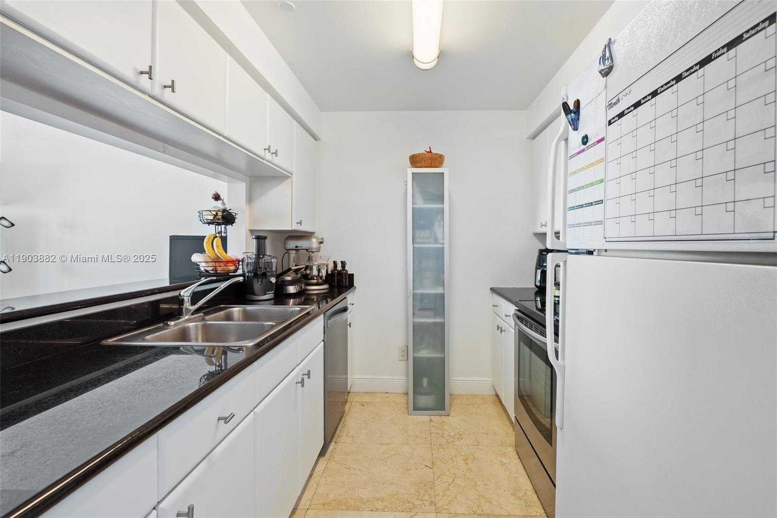 Small Image of 2475 BRICKELL AVE #1805, Miami Number 10