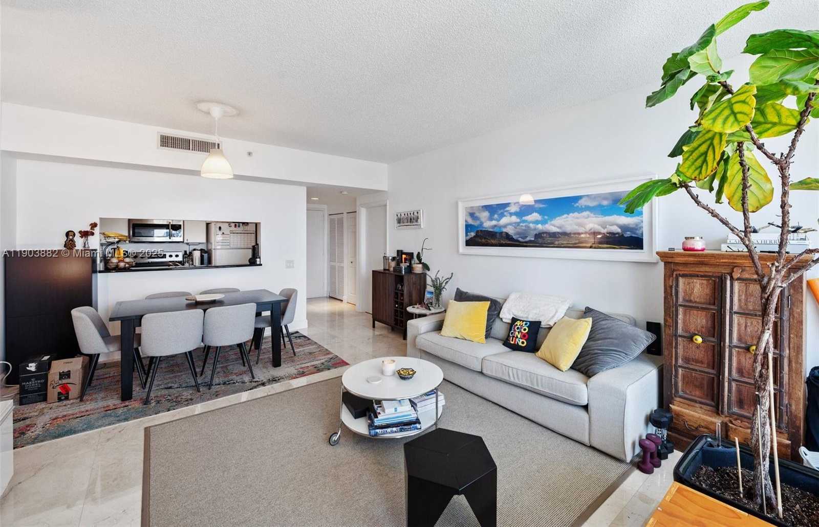 Small Image of 2475 BRICKELL AVE #1805, Miami Number 26