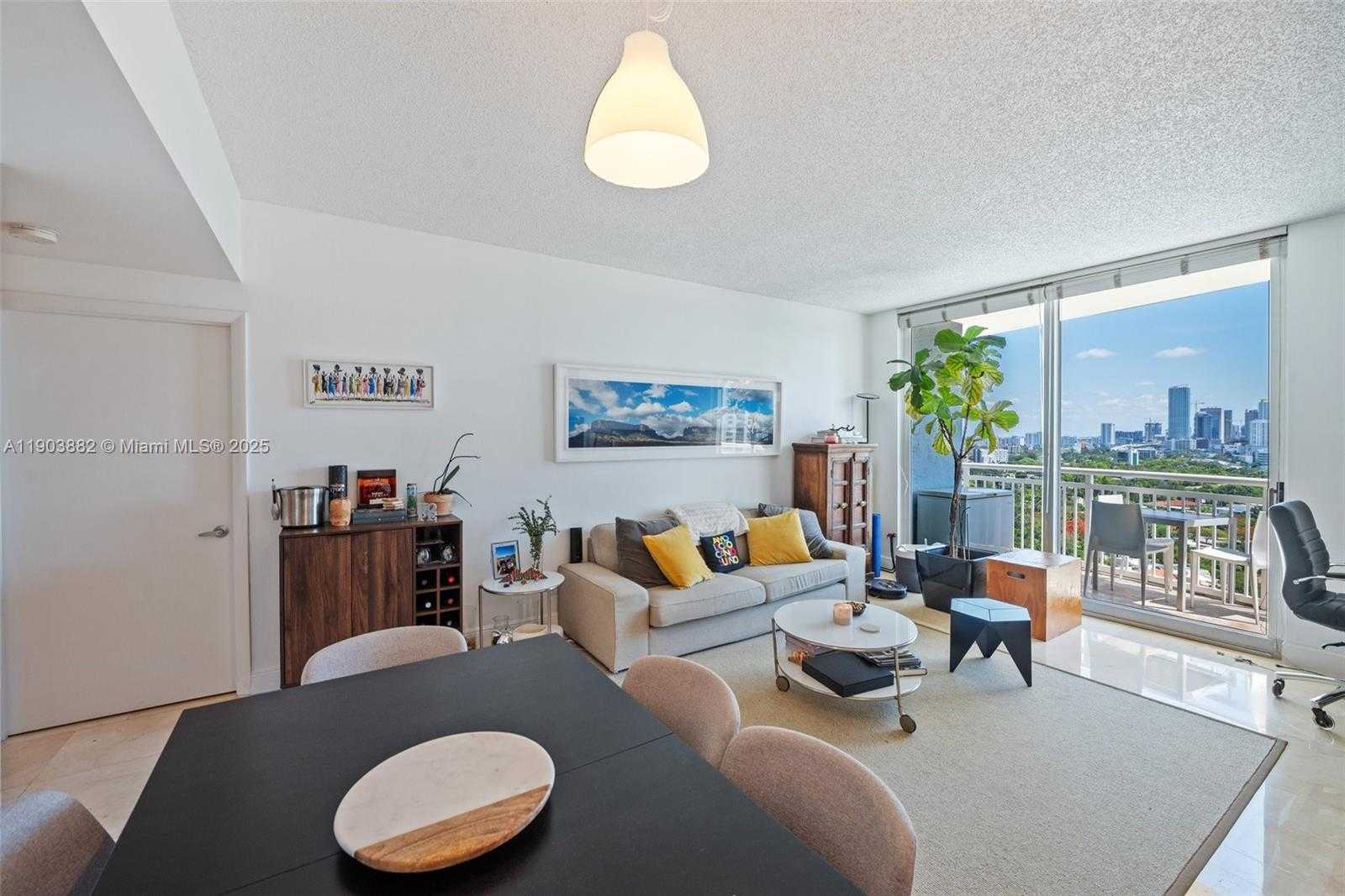 Small Image of 2475 BRICKELL AVE #1805, Miami Number 5