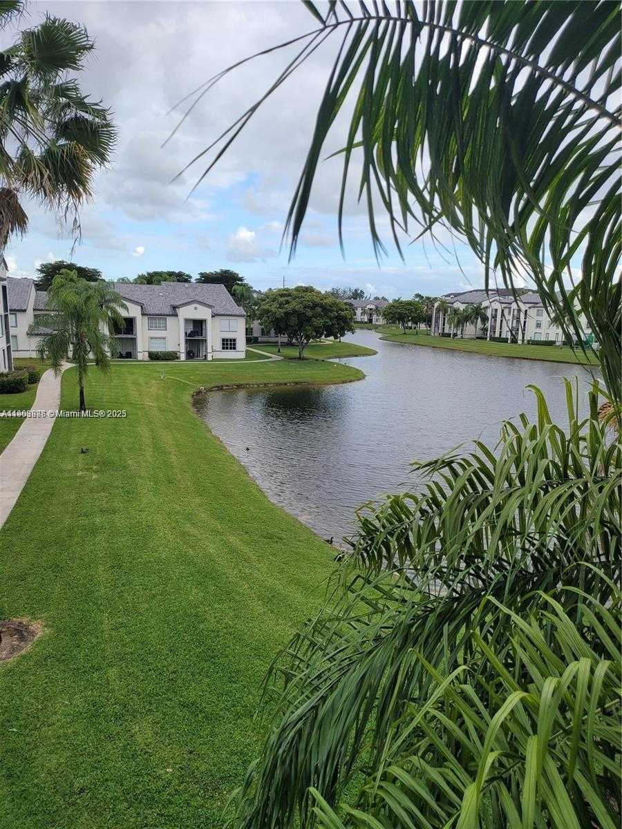 Small Image of 4440 NORTH WEST 107TH AVE #304-7, Doral Number 17