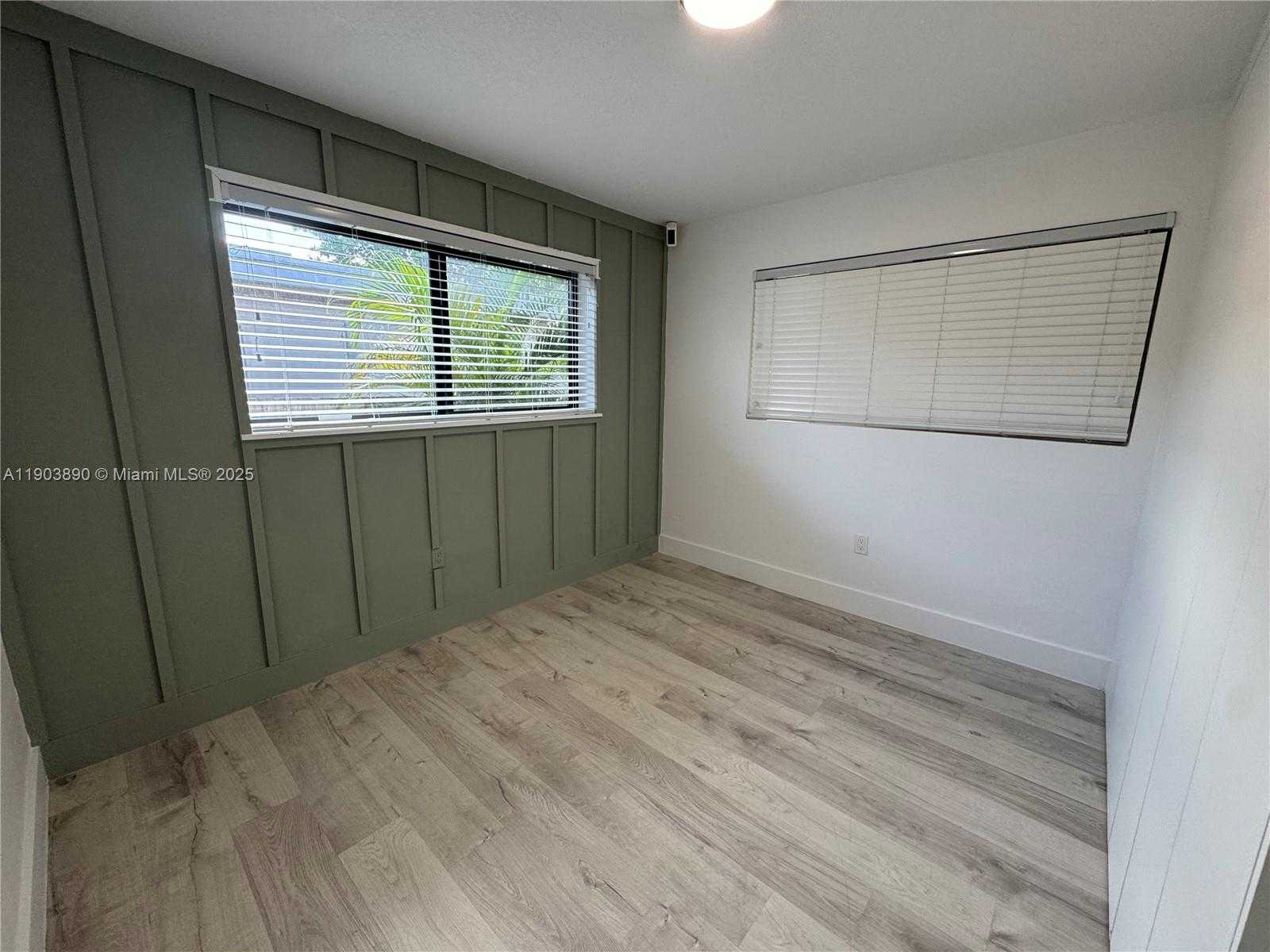 Small Image of 7030 SOUTH WEST 87TH CT, Miami Number 14