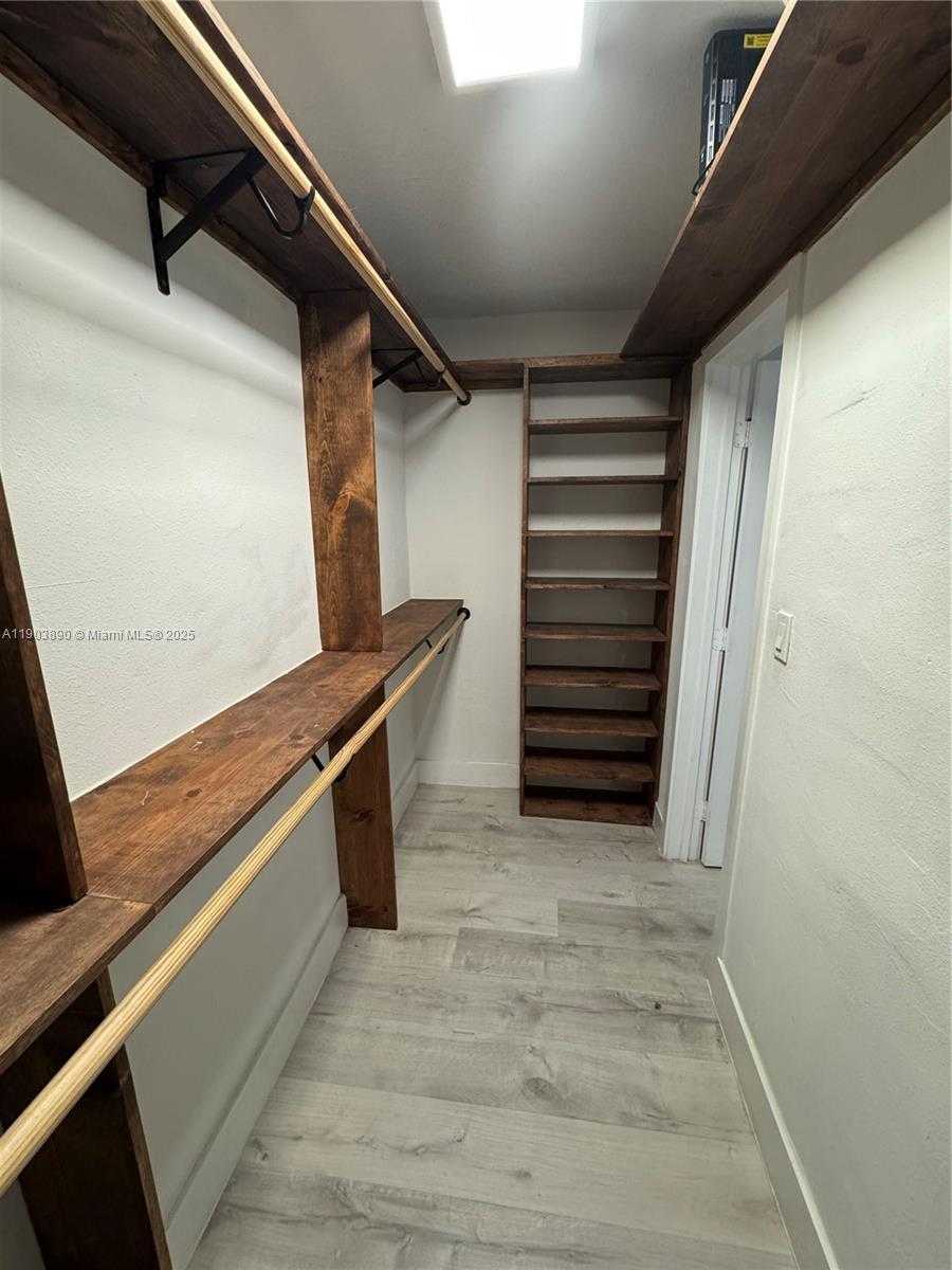 Small Image of 7030 SOUTH WEST 87TH CT, Miami Number 7