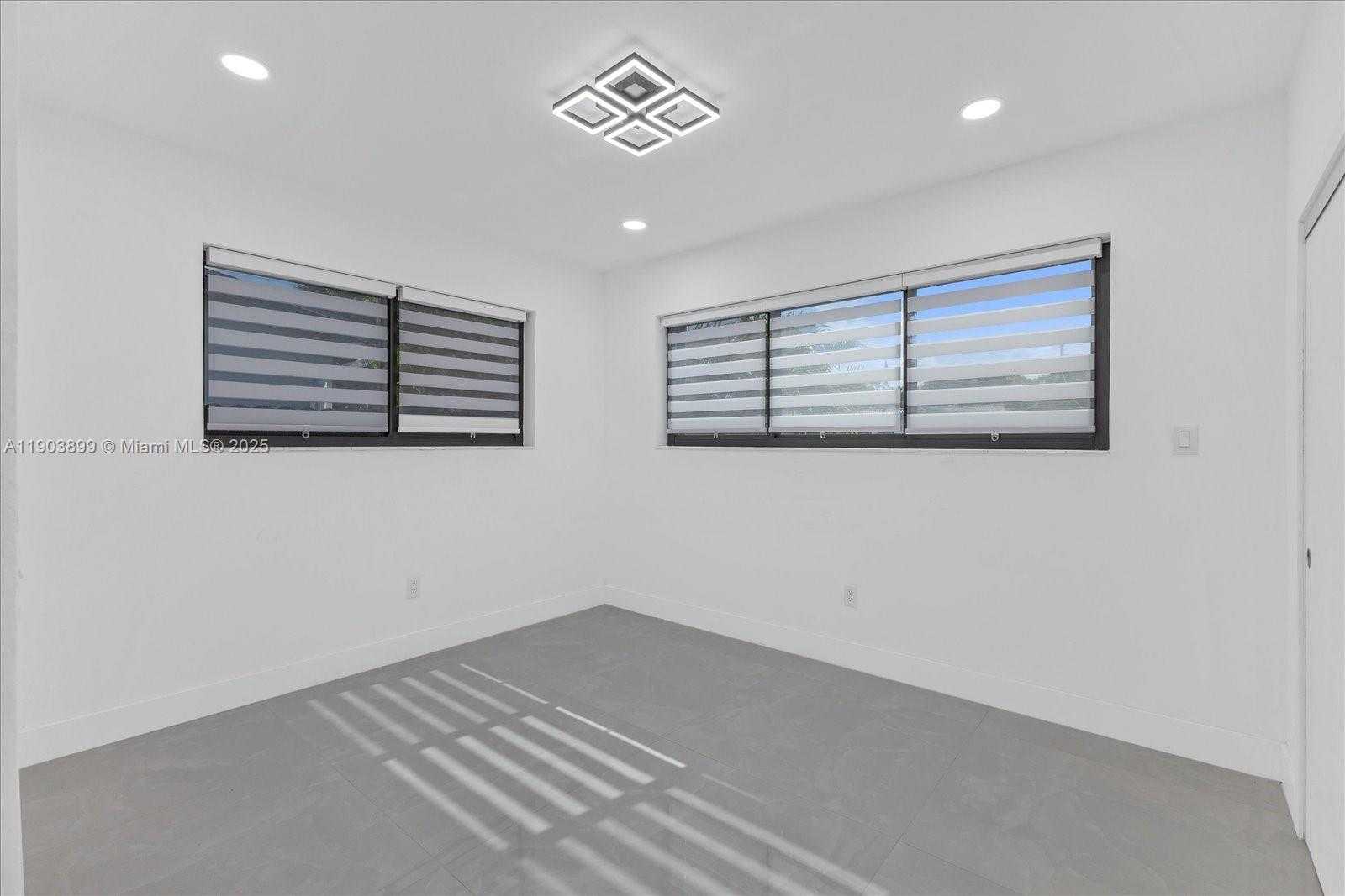 Small Image of 19511 NORTH EAST 18TH PL, Miami Number 18