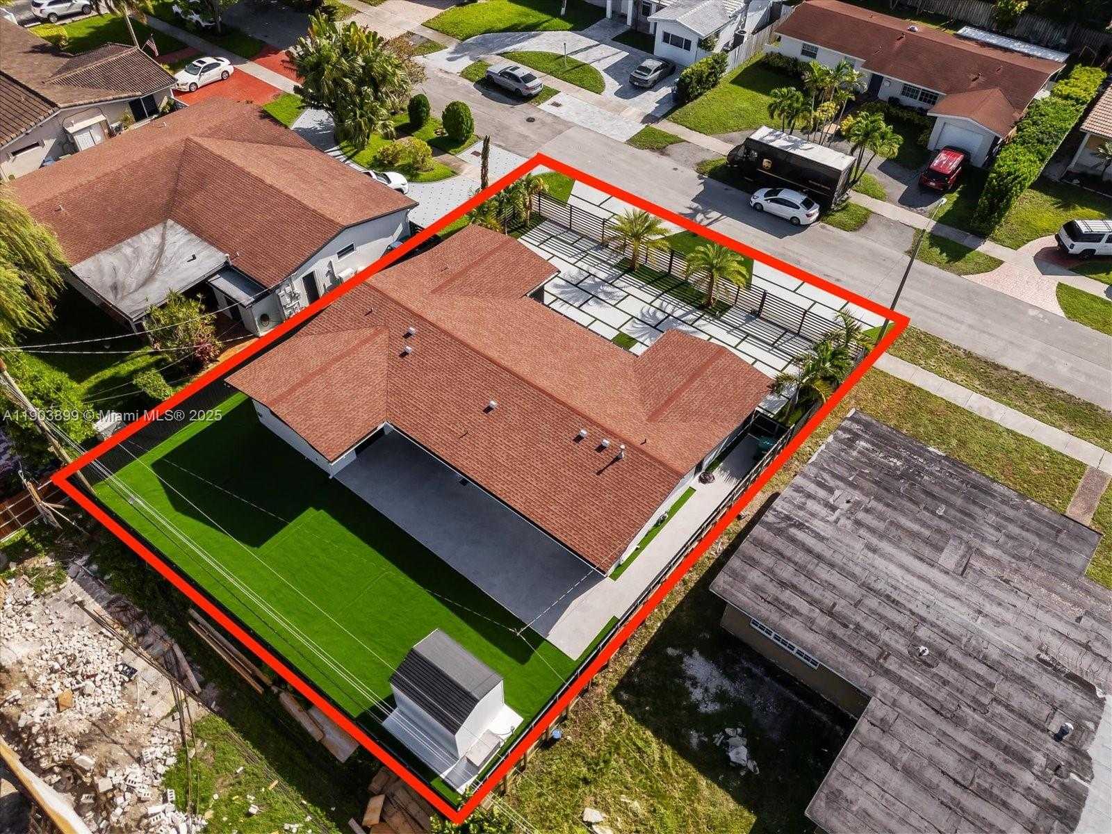 Small Image of 19511 NORTH EAST 18TH PL, Miami Number 37