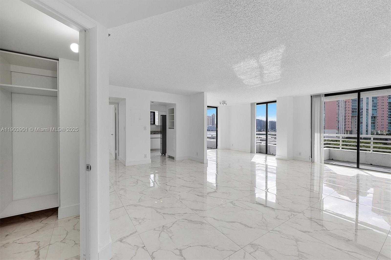 Small Image of 3300 NORTH EAST 192ND ST #813, Aventura Number 2