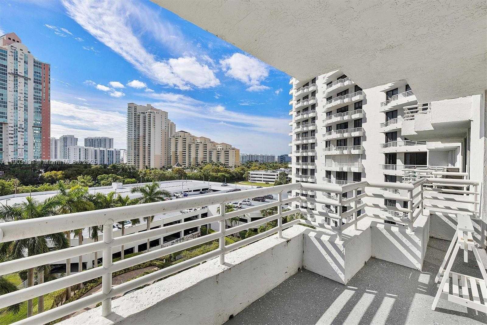 Small Image of 3300 NORTH EAST 192ND ST #813, Aventura Number 31