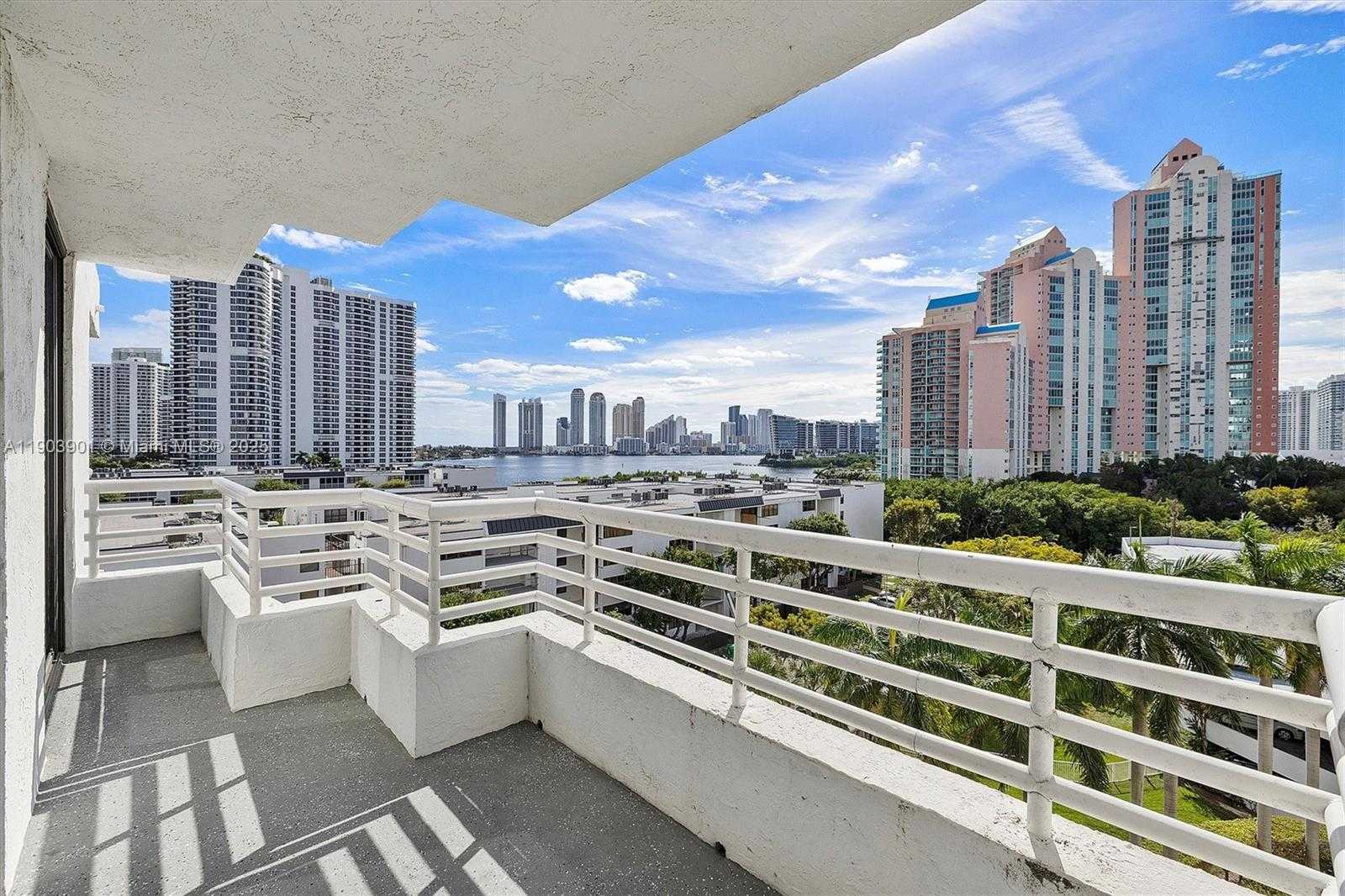 Small Image of 3300 NORTH EAST 192ND ST #813, Aventura Number 33