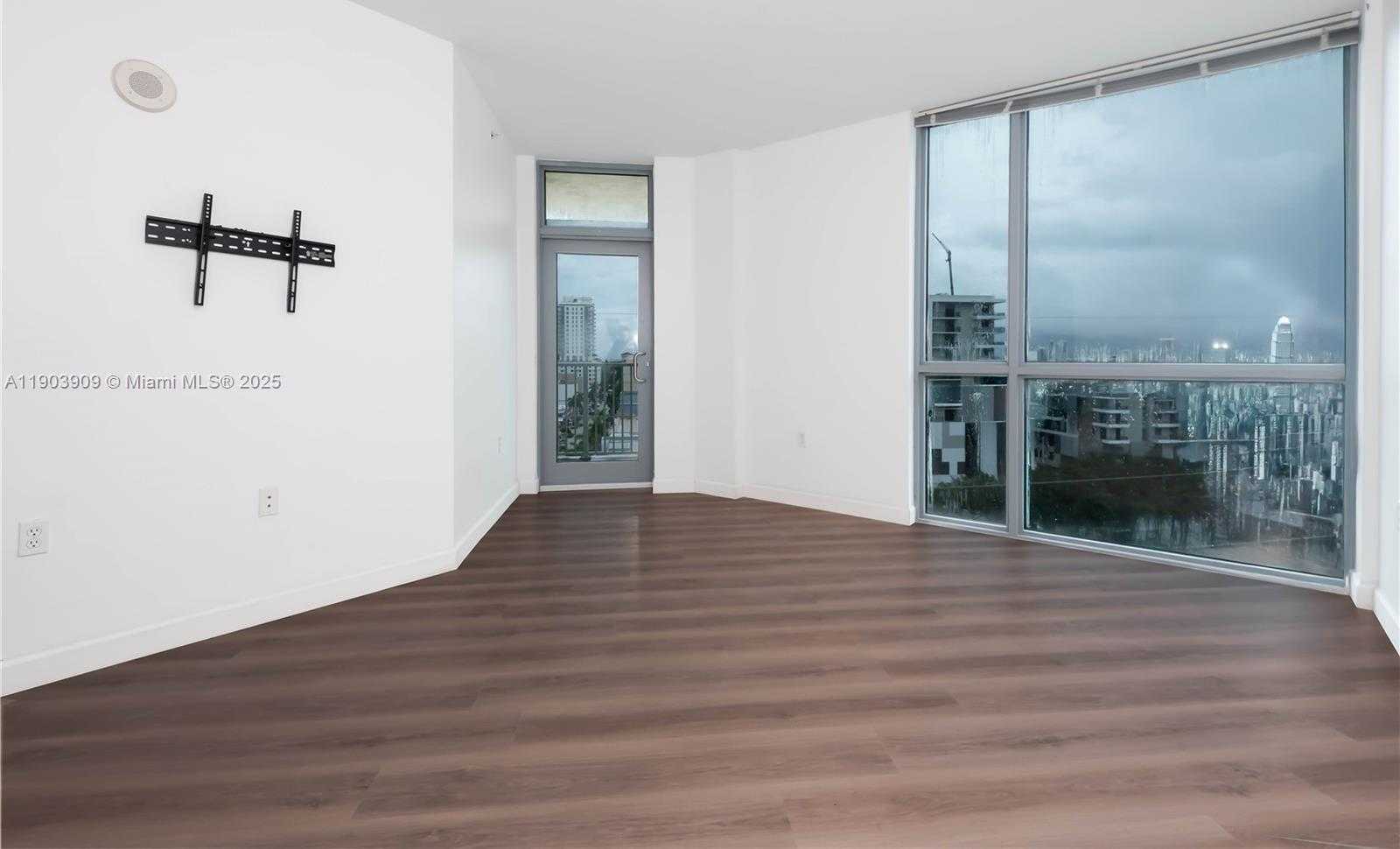 Small Image of 140 SOUTH DIXIE HWY #827, Hollywood Number 15