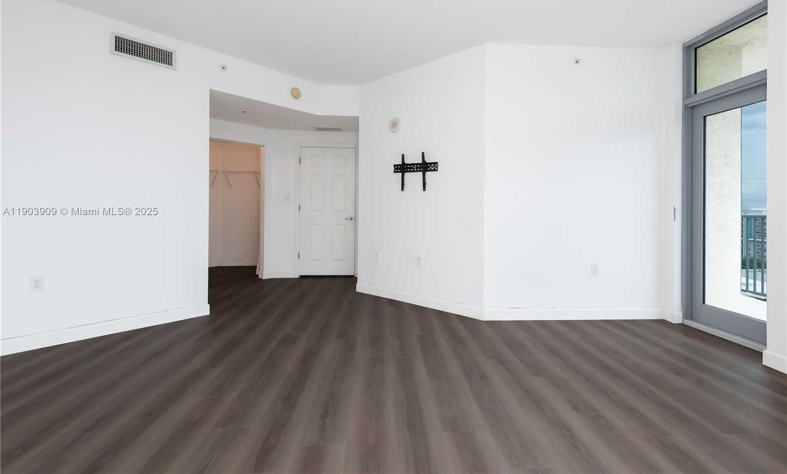 Small Image of 140 SOUTH DIXIE HWY #827, Hollywood Number 17