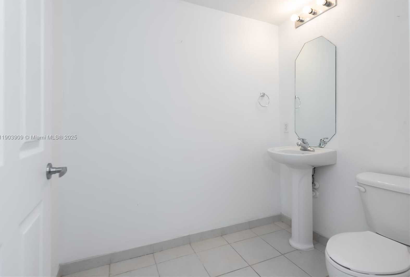 Small Image of 140 SOUTH DIXIE HWY #827, Hollywood Number 19