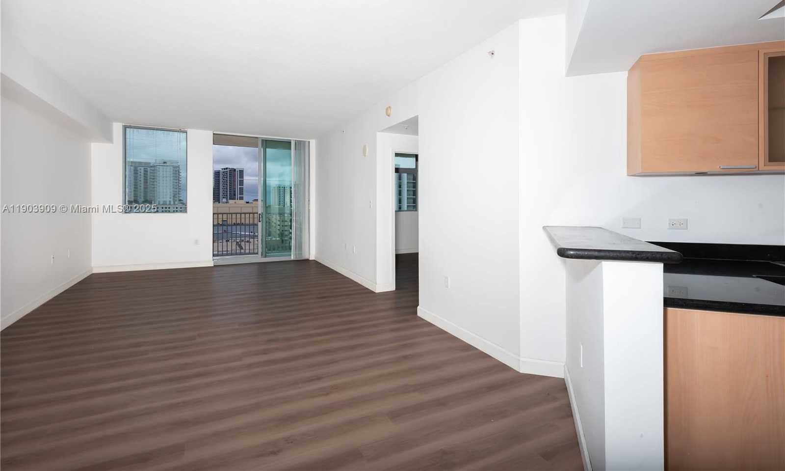 Small Image of 140 SOUTH DIXIE HWY #827, Hollywood Number 6