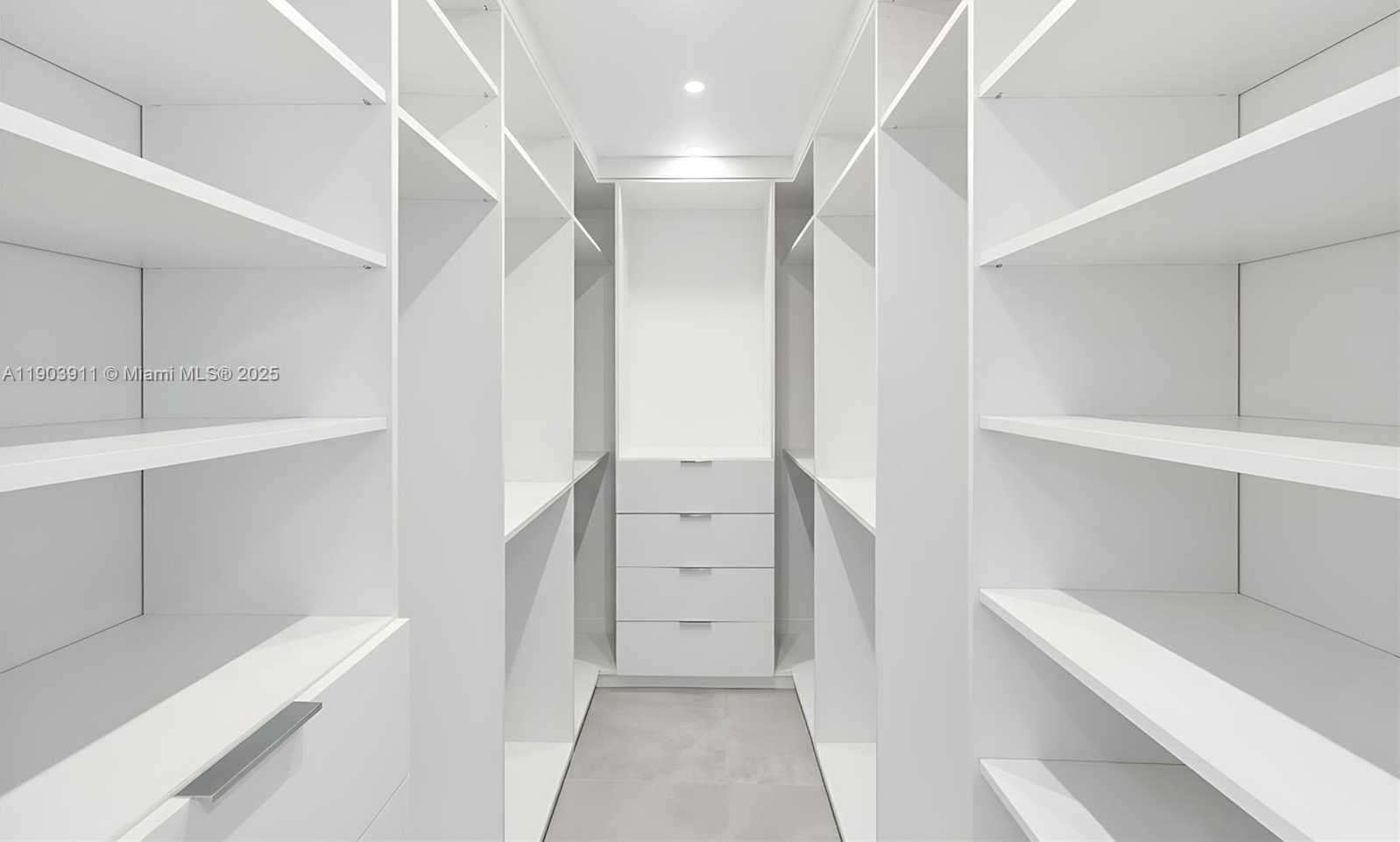 Small Image of 1281 SOUTH VENETIAN WAY, Miami Number 33