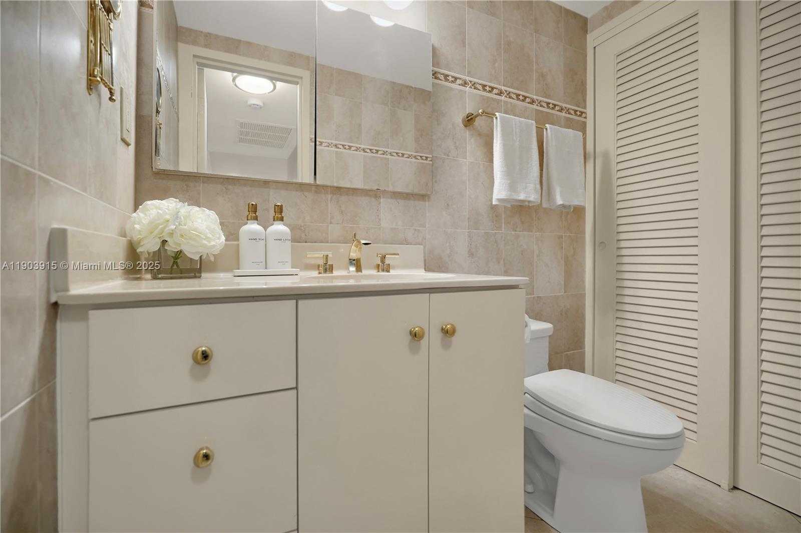 Small Image of 4747 COLLINS AVE #1501, Miami Beach Number 20