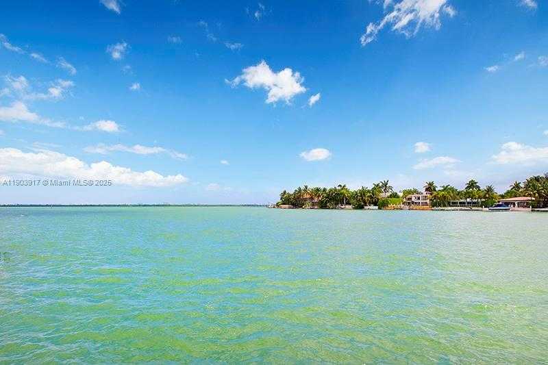 Small Image of 405 EAST SAN MARINO DR, Miami Beach Number 13