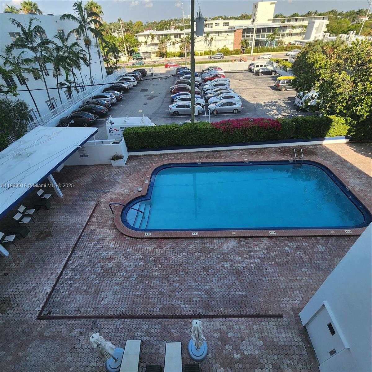 Small Image of 6450 COLLINS AVE #308, Miami Beach Number 10