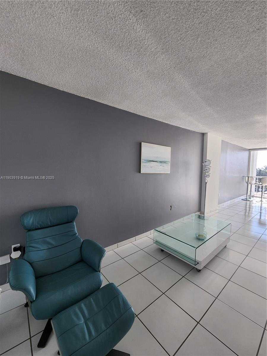 Small Image of 6450 COLLINS AVE #308, Miami Beach Number 16