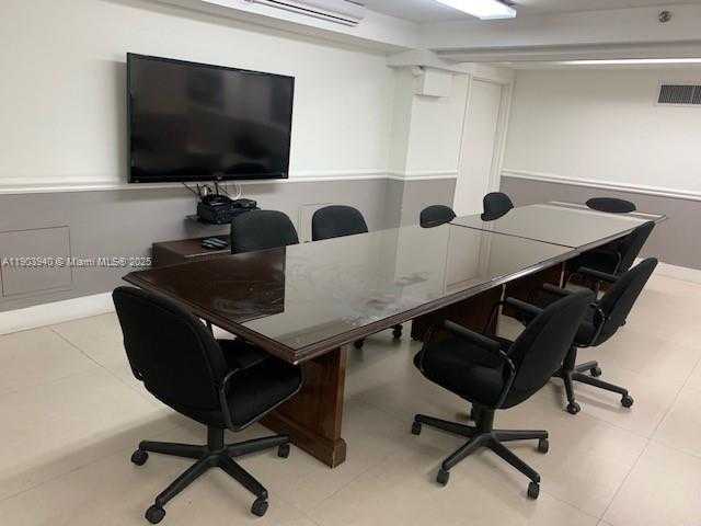 Small Image of 100 LINCOLN RD #1030, Miami Beach Number 21