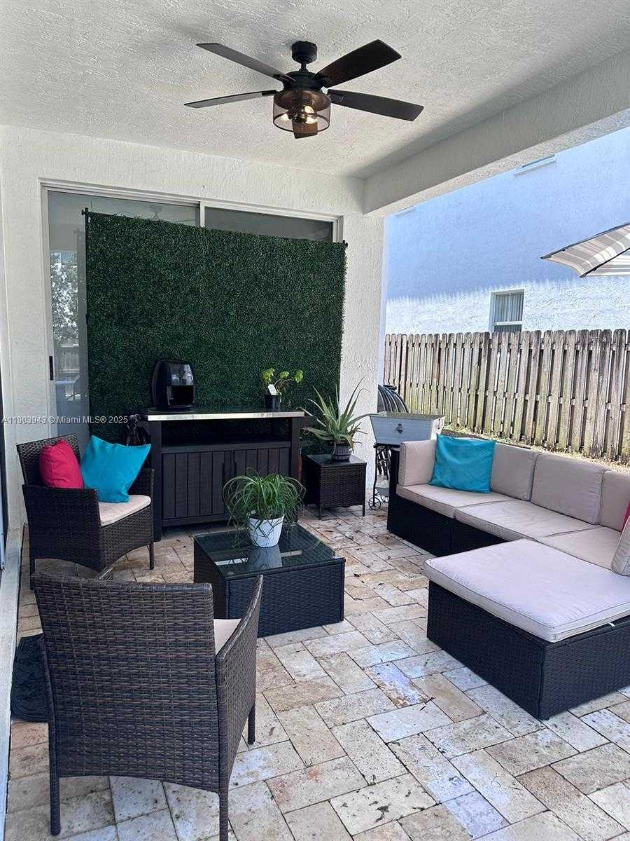 Small Image of 11161 NORTH WEST 77TH TER, Doral Number 24