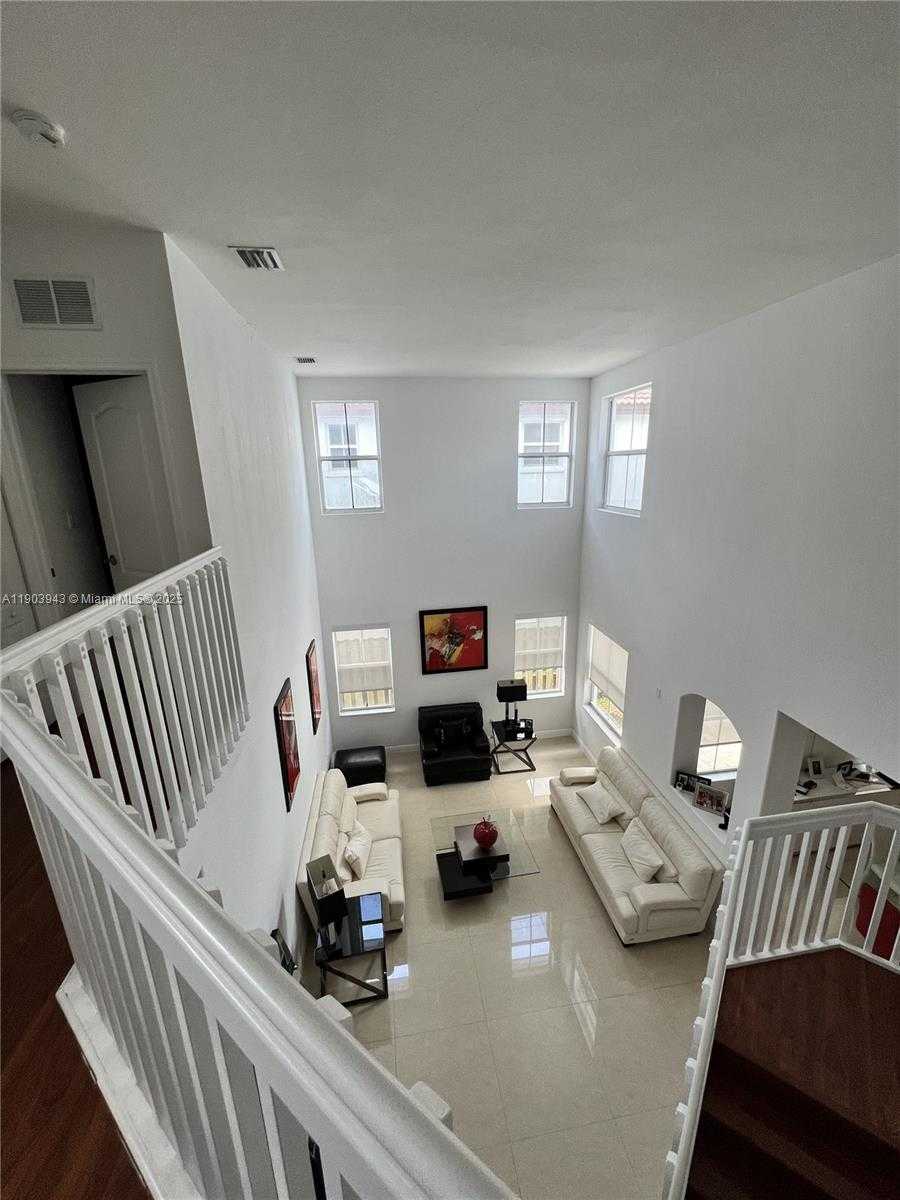 Small Image of 11161 NORTH WEST 77TH TER, Doral Number 27