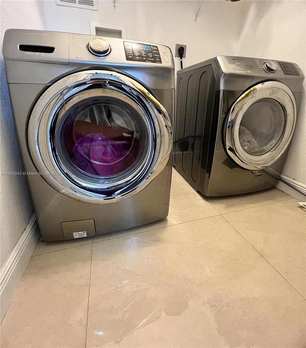 Small Image of 11161 NORTH WEST 77TH TER, Doral Number 9