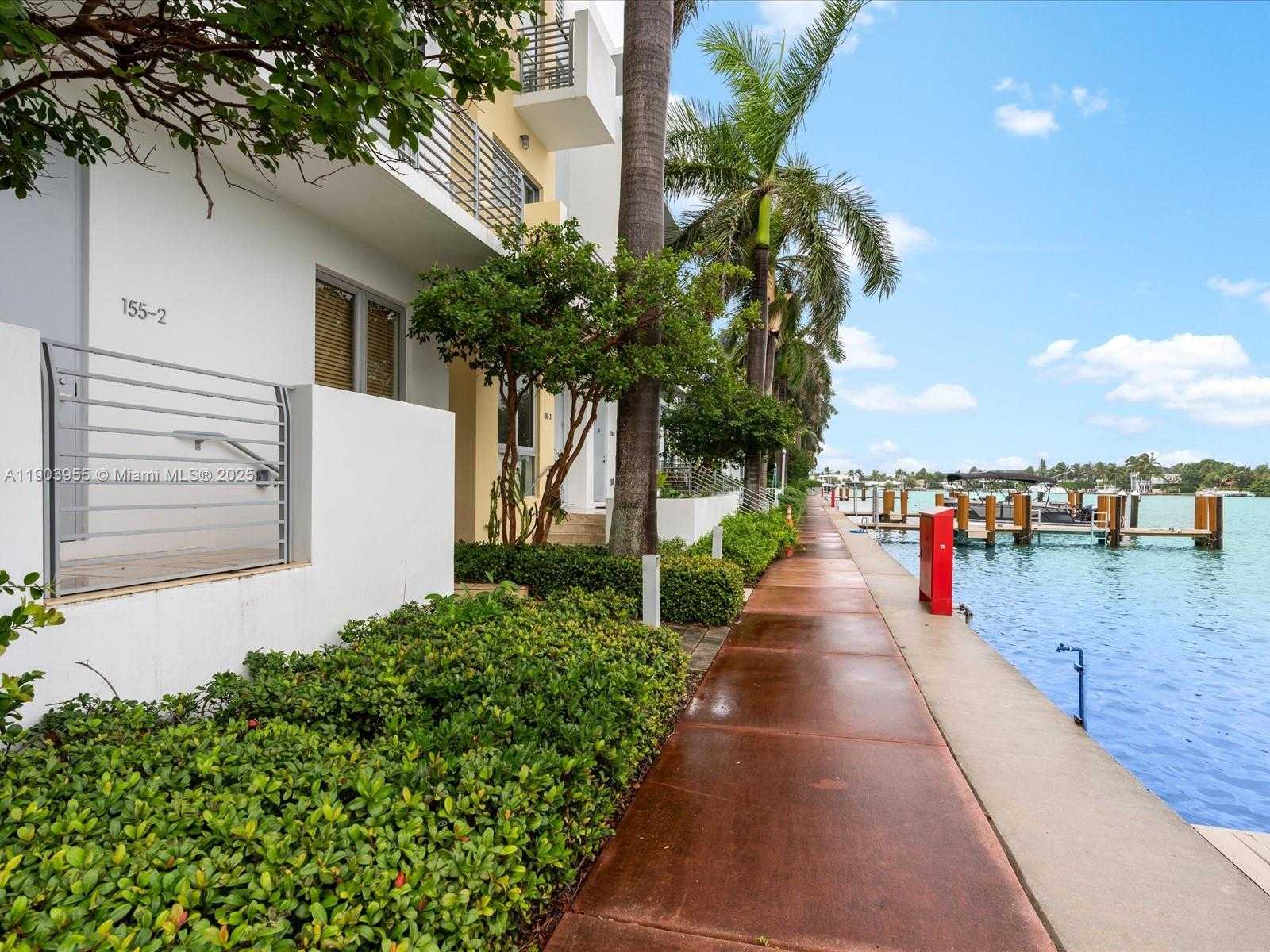 Small Image of 155 Shore Dr S, Miami, FL 33133, USA Number 4