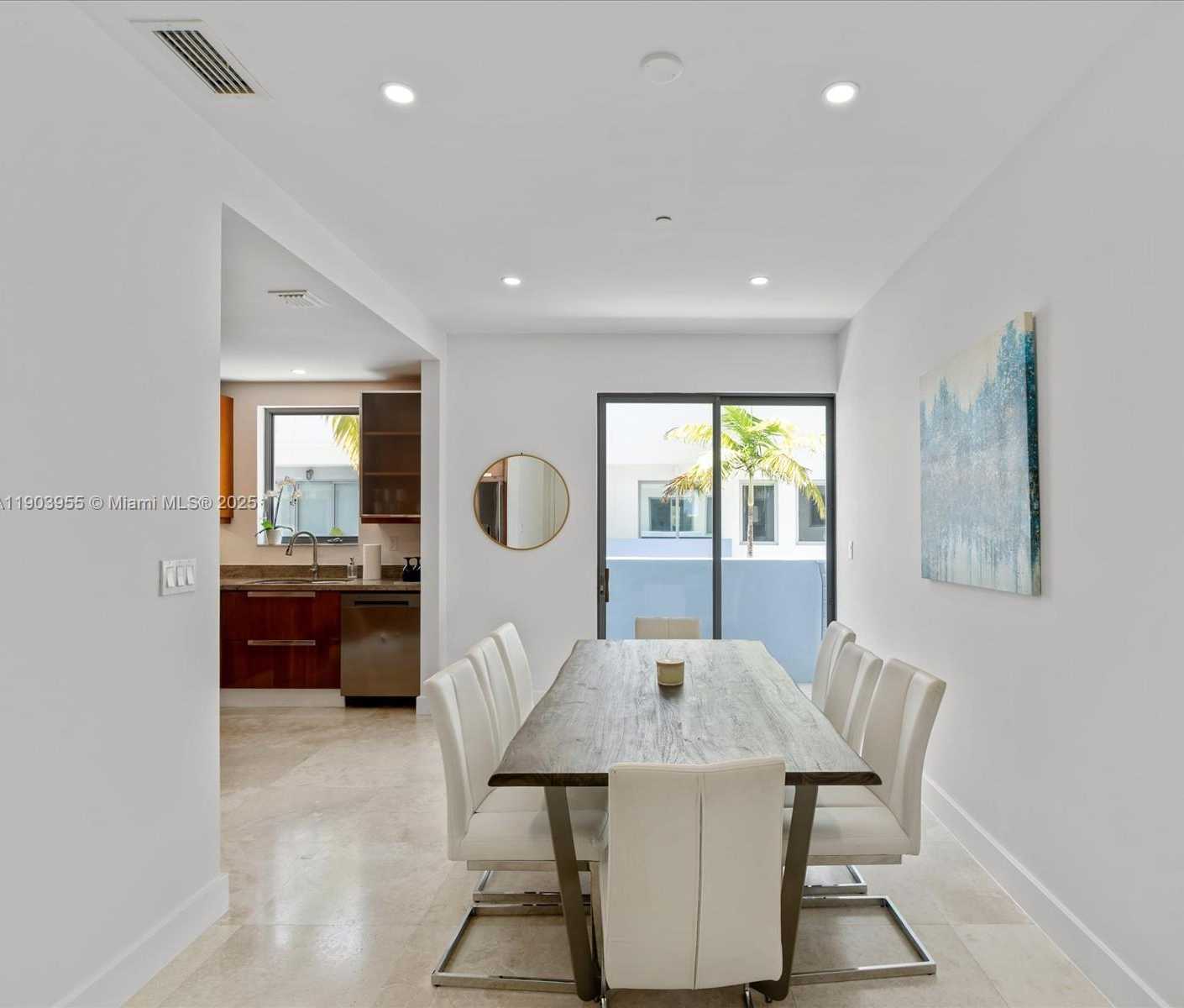 Small Image of 155 Shore Dr S, Miami, FL 33133, USA Number 8