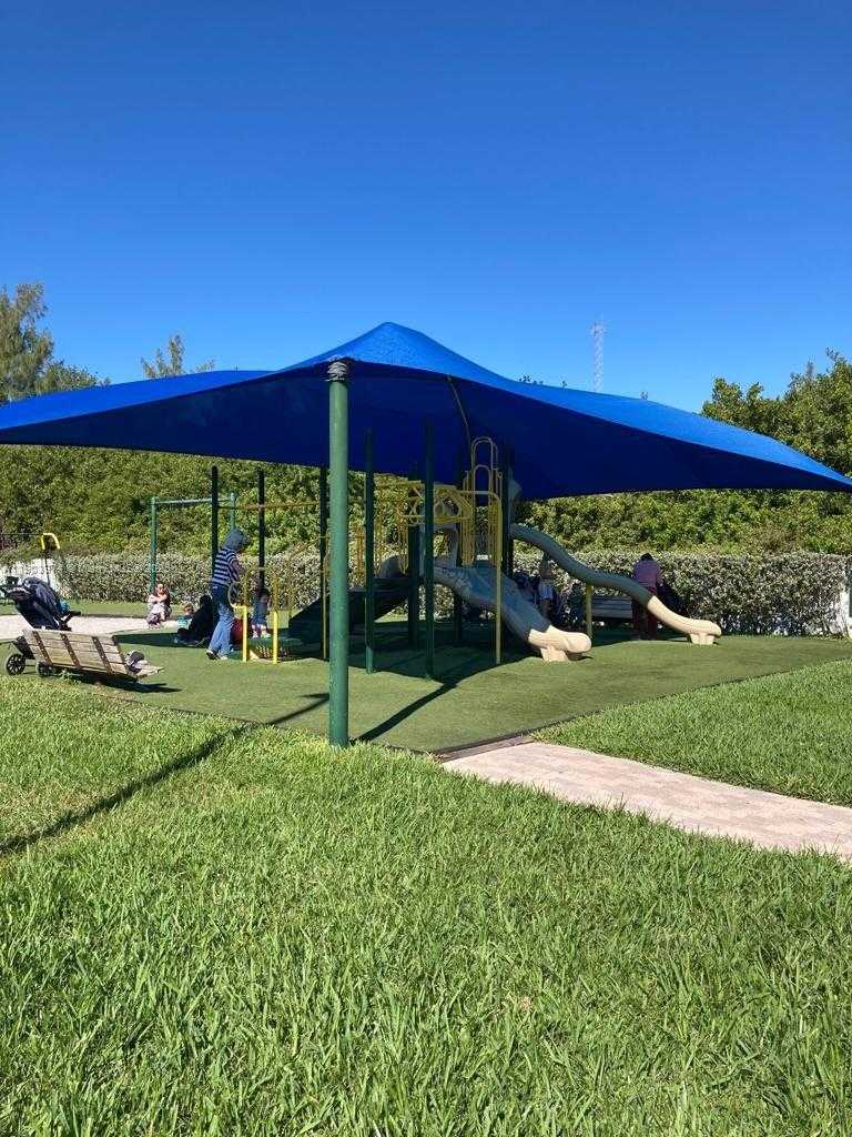 Small Image of 1275 YELLOWHEART WAY #1275, Hollywood Number 2