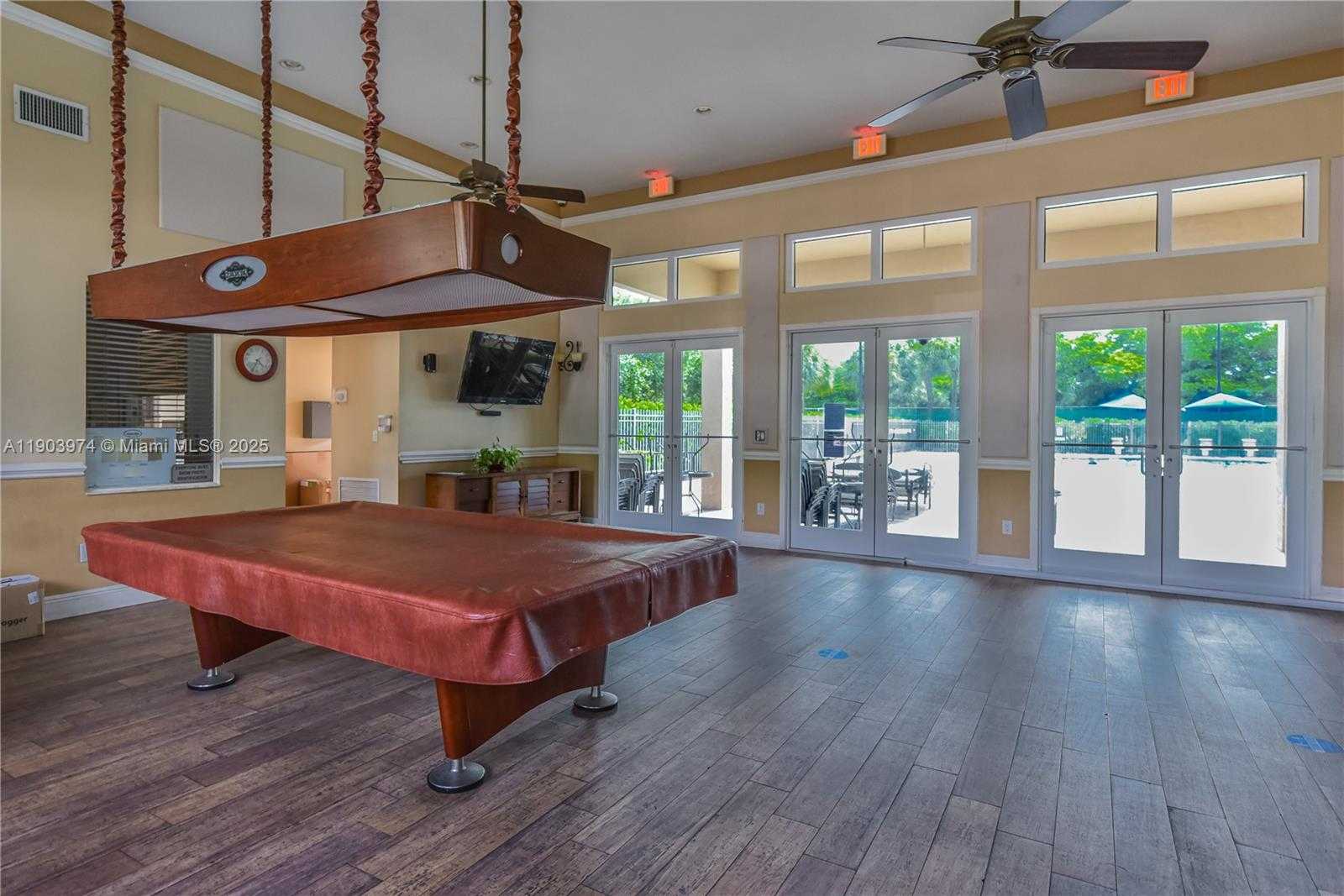 Small Image of 1275 YELLOWHEART WAY #1275, Hollywood Number 42